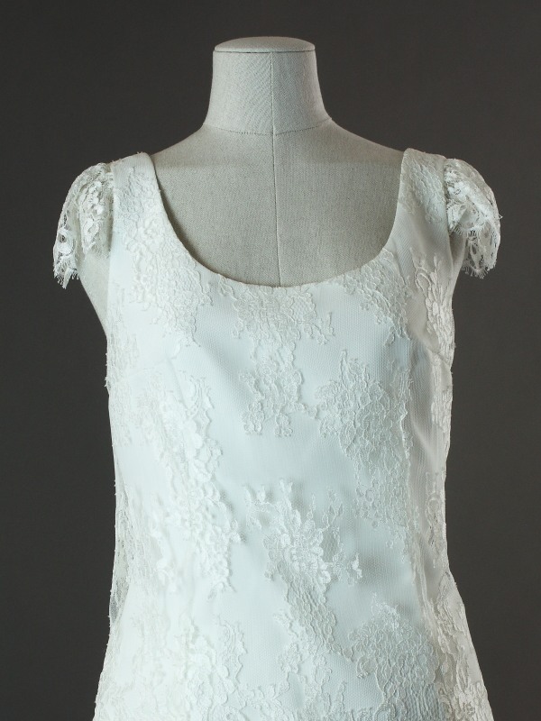 Galia et Flora - Lambert Creation - la mariée à Bicyclette - robe de mariée outlet - détail de l'avant