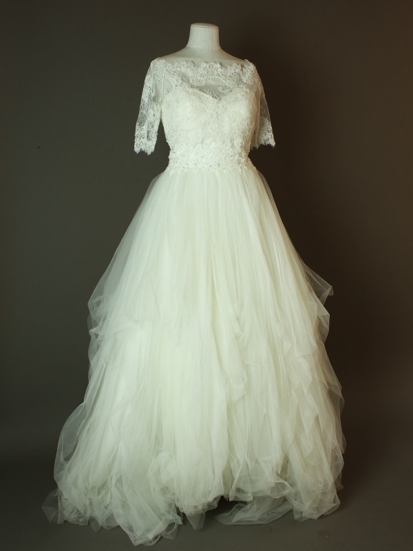 Fadia - Sincerity - La mariée à bicyclette - robe de mariée occasion - devant top dentelle