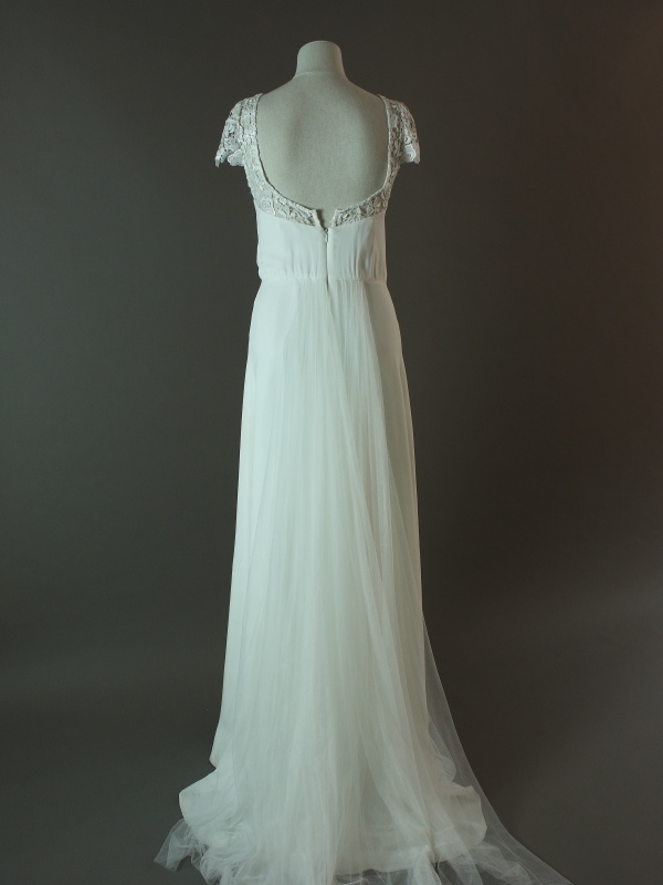 Joya - Rembo Styling - La mariée à bicyclette - robe de mariée d'occasion - dos