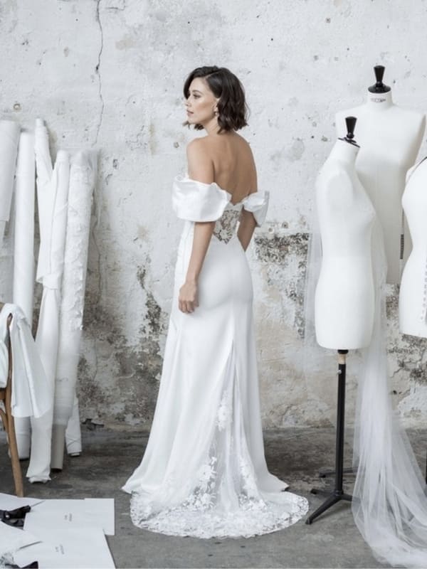 2201-36-002-whitney-rime-arodaki-la-mariee-a-bicyclette-robe-de-mariee-seconde-main-cat (1)