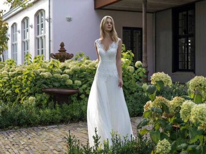 2204-38-001-dante-modeca-la-mariee-a-bicyclette-robe-de-mariee-seconde-main-cat (2)