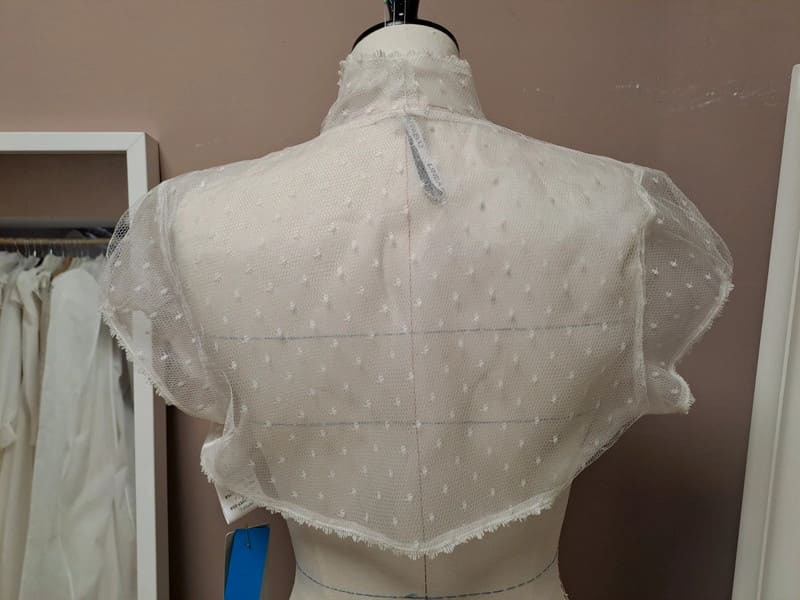 1310-B-006-berangere-linea-raffaelli-la-mariee-a-bicyclette-robe-de-mariee-outlet (6)
