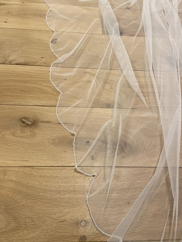 1812-v-005-venus-la-mariee-a-bicyclette-robe-de-mariee-seconde-main (3)