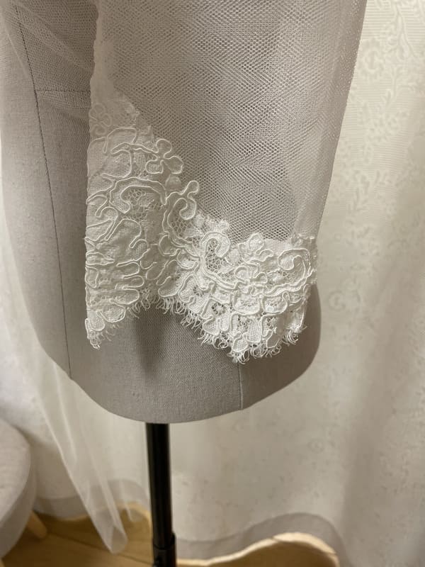 2410-a-001-bolero-ermine-la-mariee-a-bicyclette-robe-de-mariee-seconde-main (6)