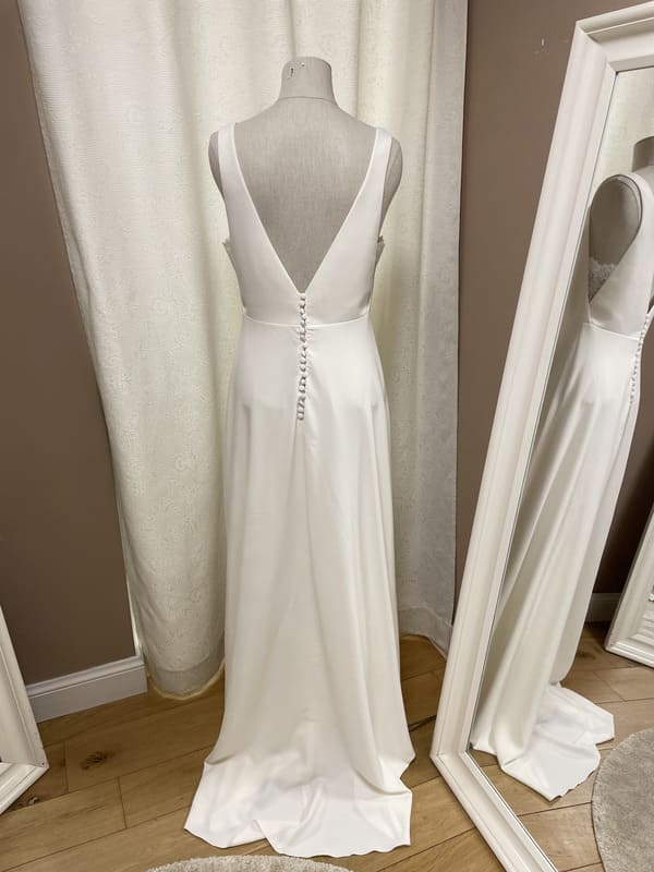 2501-38-010-mery-maison-boneva-la-mariee-a-bicyclette-robe-de-mariee-outlet (4)