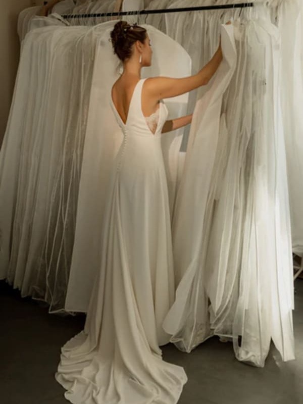2501-38-010-mery-maison-boneva-la-mariee-a-bicyclette-robe de mariee-robe-de-mariee-outlet (1)
