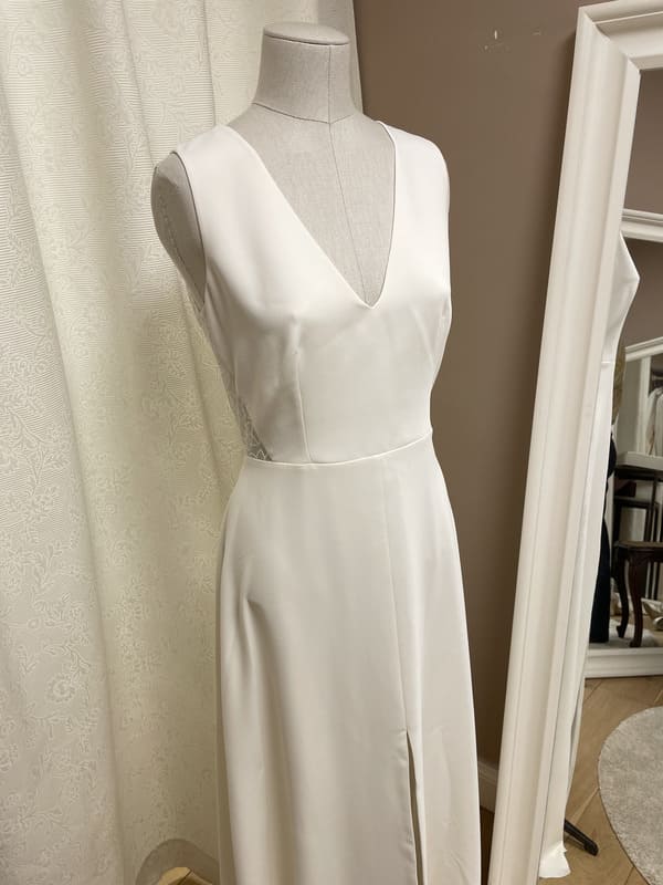 2501-40-008-sophie-maison-boneva-la-mariee-a-bicyclette-robe-de-mariee-outlet (2)
