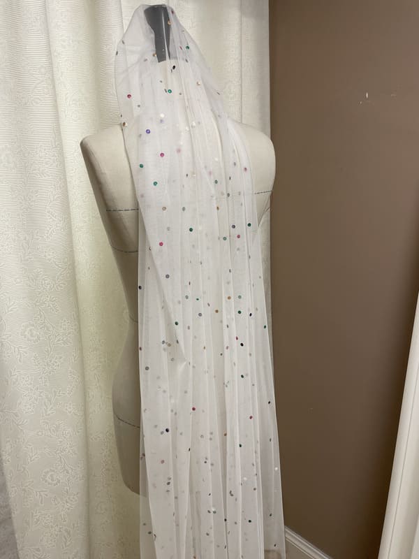 2504-v-007-venise-veronique-billiet-la-mariee-a-bicyclette-robe-de-mariee-seconde-main (2)