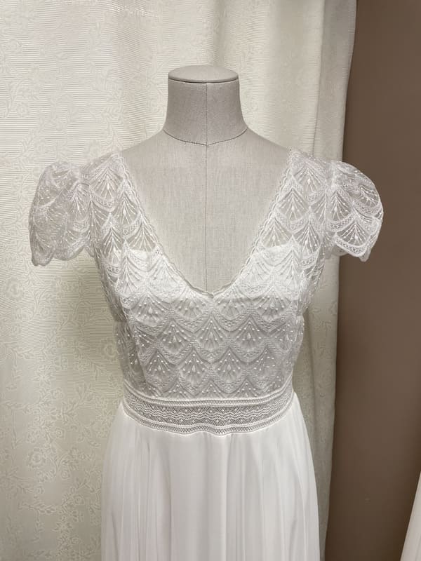 2506-38-003-Cayo Coco-Rembo-Styling-la-mariee-a-bicyclette-robe-de-mariee-seconde-main (2)