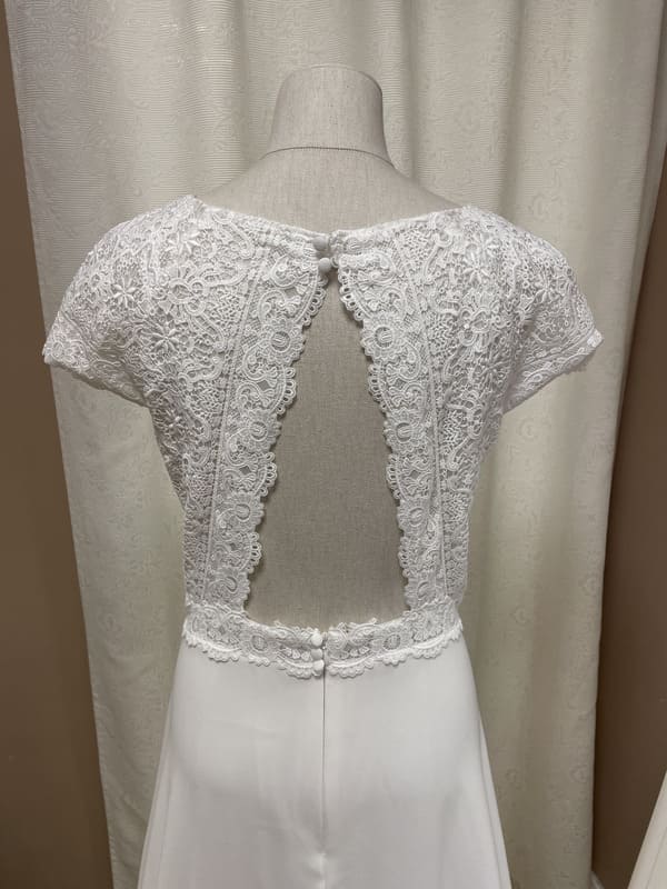 2506-42-004-lexi-alma-novia-la-mariee-a-bicyclette-robe-de-mariee-seconde-main (1)