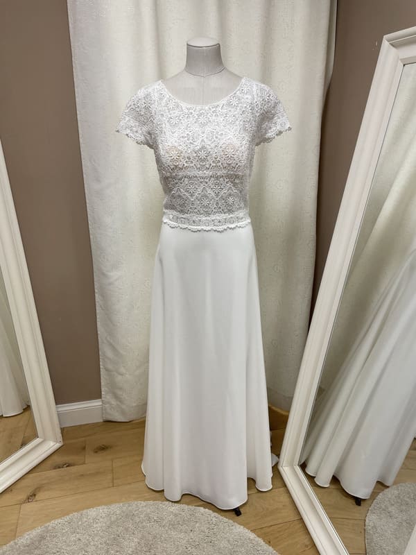 2506-42-004-lexi-alma-novia-la-mariee-a-bicyclette-robe-de-mariee-seconde-main (3)