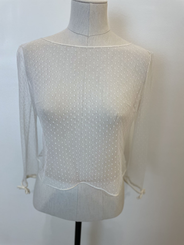 1412-38-005-brunette-soeurs-waziers-la-mariee-a-bicyclette-robe-de-mariee-seconde-main (5)