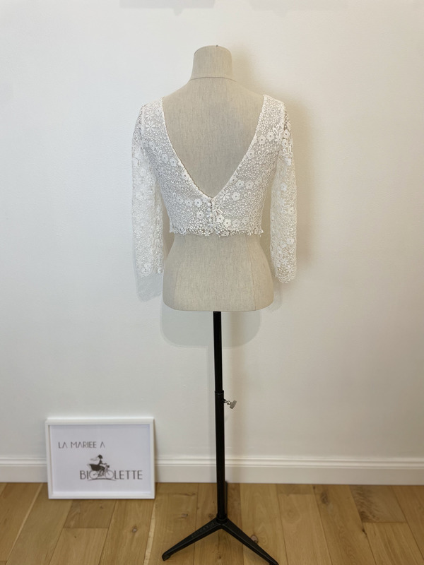 2410-38-012-eliana-la-mariee-a-bicyclette-robe-de-mariee-outlet (2)