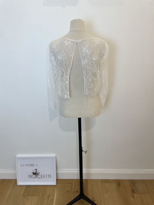 2501-38-012-freya-la-mariee-a-bicyclette-robe-de-mariee-outlet (2)