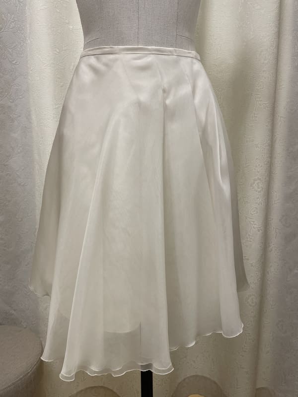 2504-38-012-july-veronique-billiet-la-mariee-a-bicyclette-robe-de-mariee-seconde-main (3)