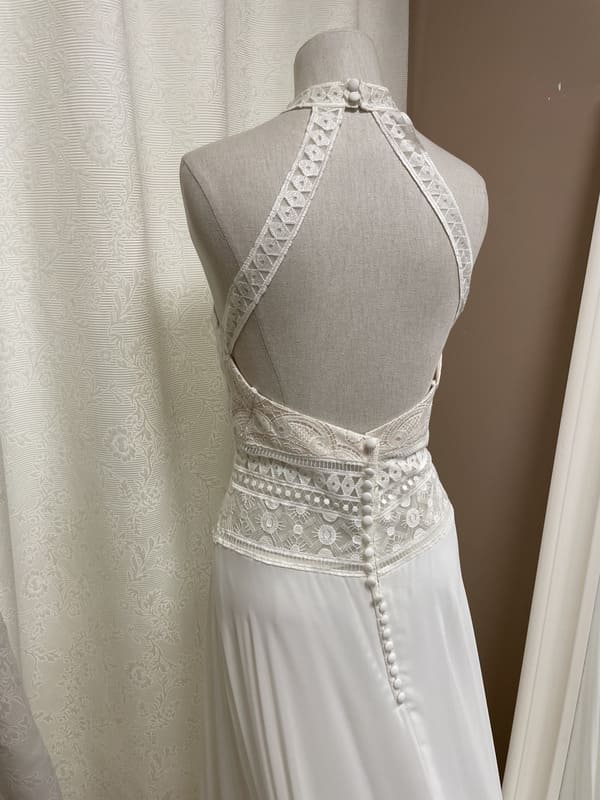 2504-40-016-dance-queen-rembo-styling-la-mariee-a-bicyclette-robe-de-mariee-seconde-main (4)