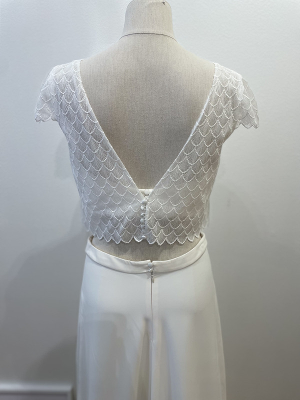 2505-38-004-ecina-la-mariee-a-bicyclette-robe-de-mariee-outlet (1)