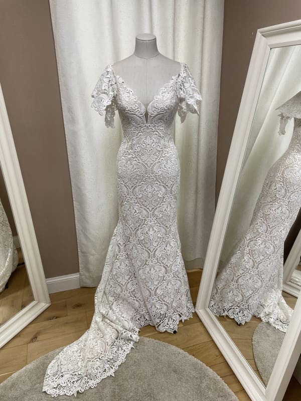 2506-36-006-delya-madilane-la-mariee-a-bicyclette-robe-de-mariee-seconde-main (2)