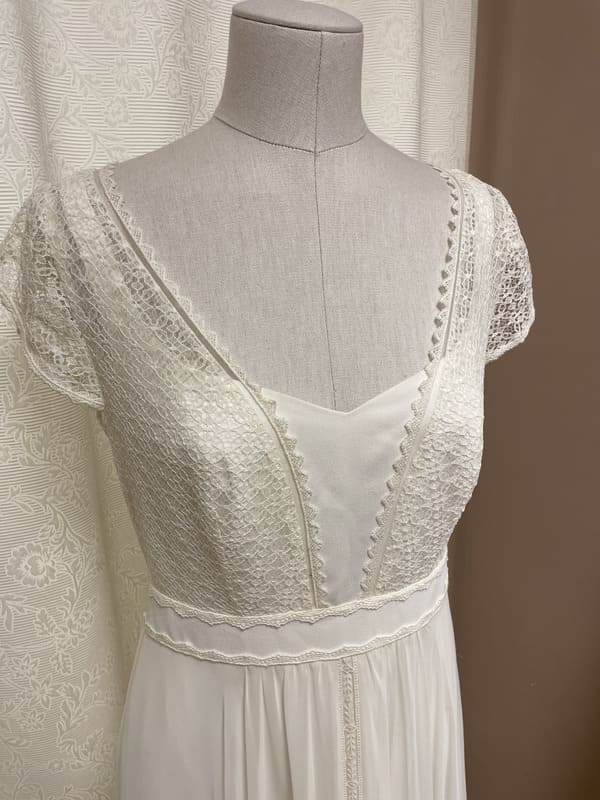 2506-38-002-Galante-Rembo-Styling-la-mariee-a-bicyclette-robe-de-mariee-seconde-main (2)