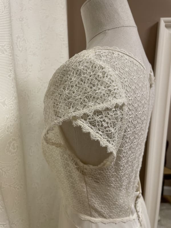 2506-38-002-Galante-Rembo-Styling-la-mariee-a-bicyclette-robe-de-mariee-seconde-main (5)
