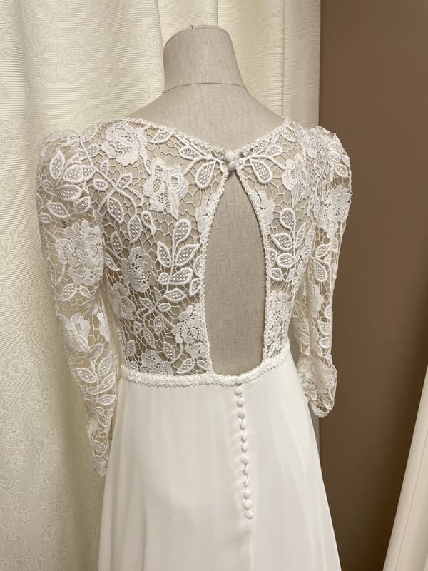 2506-40-001-harka-almanovia-la-mariee-a-bicyclette-robe-de-mariee-seconde-main (5)