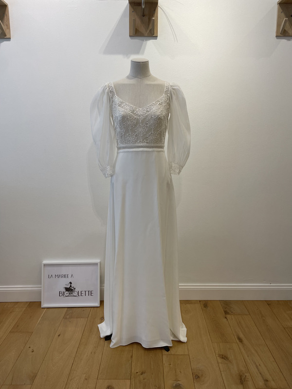 2508-38-004-etoile-lambert-creations-la-mariee-a-bicyclette-robe-de-mariee-seconde-main (1)