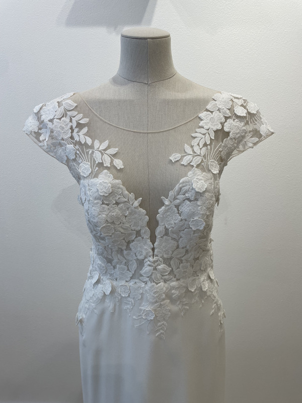 2508-38-010-carly-luna-novias-la-mariee-a-bicyclette-robe-de-mariee-seconde-main (6)