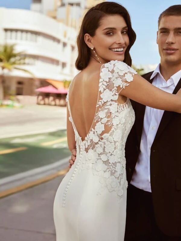 2508-38-010-carly-luna-novias-la-mariee-a-bicyclette-robe-de-mariee-seconde-main-cat (4)