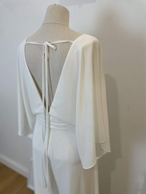 2509-38-001-waddox-alma-novia-la-mariee-a-bicyclette-robe-de-mariee-seconde-main (4) 2509-38-001-waddox-alma-novia-la-mariee-a-bicyclette-robe-de-mariee-seconde-main (4)