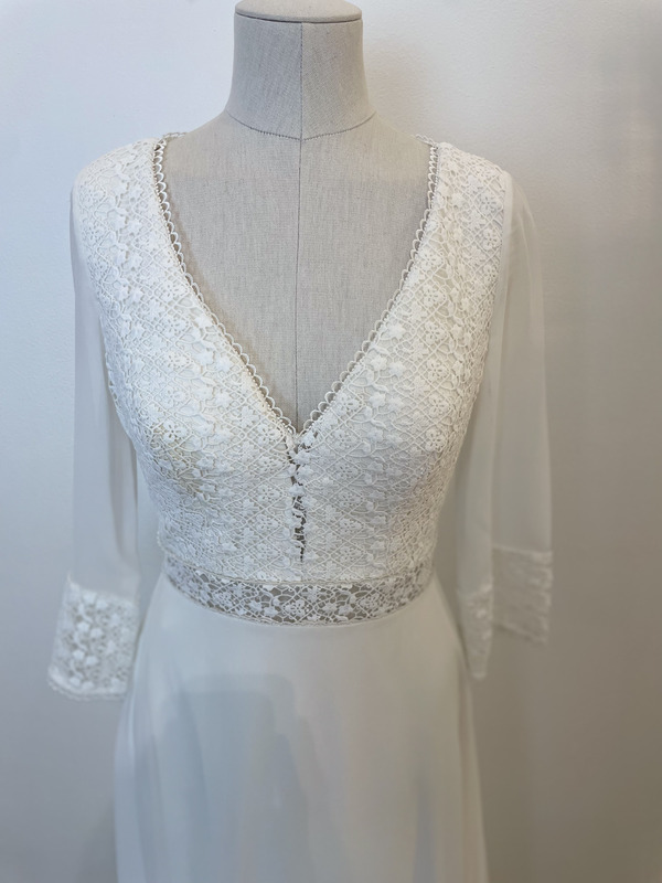 2510-38-001-obice-alma-novia-la-mariee-a-bicyclette-robe-de-mariee-seconde-main (5) 2510-38-001-obice-alma-novia-la-mariee-a-bicyclette-robe-de-mariee-seconde-main (5)